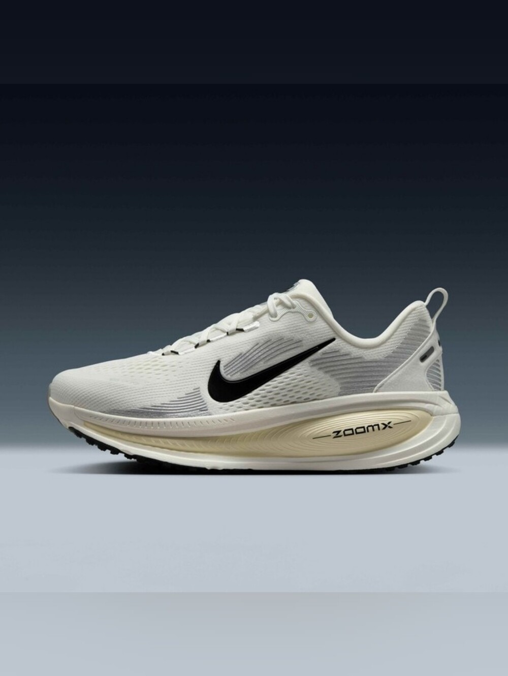 Nike Vomero 18 Mens 10.5 NIB - Picture 1 of 3